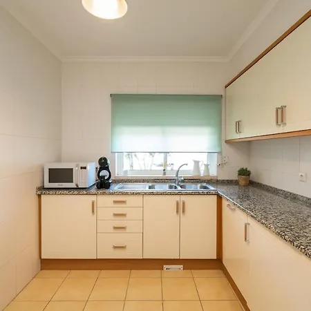 Swimming Pool Delight In By Innkeeper Apartmán